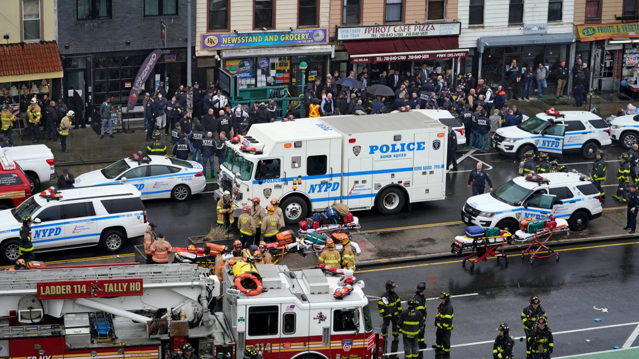 subway bombing photo.