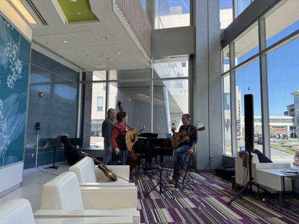Photo of The Cadleys playing music in the Upstate Cancer Center