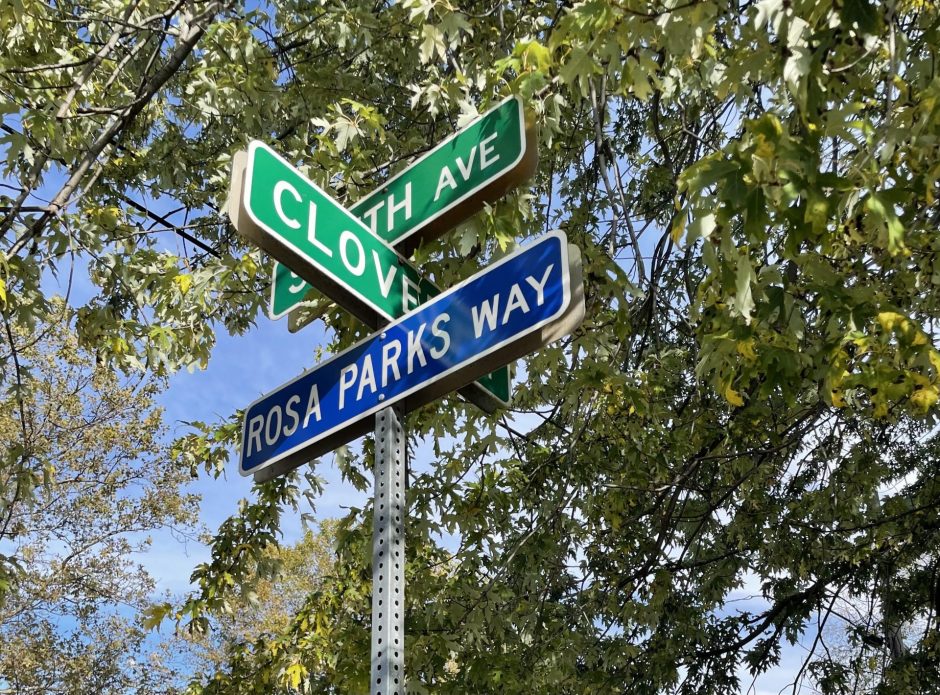 This is a photo of the street sign indicating where the community center is located