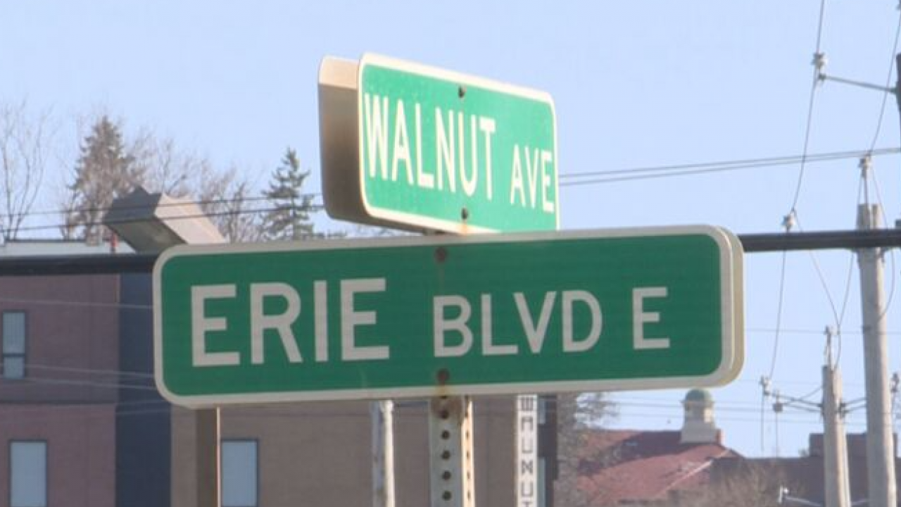 Erie Blvd. and Walnut Ave. Street Sign