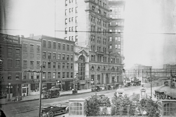 » A 199-Year-Old Building Proves History Is What Keeps The City of