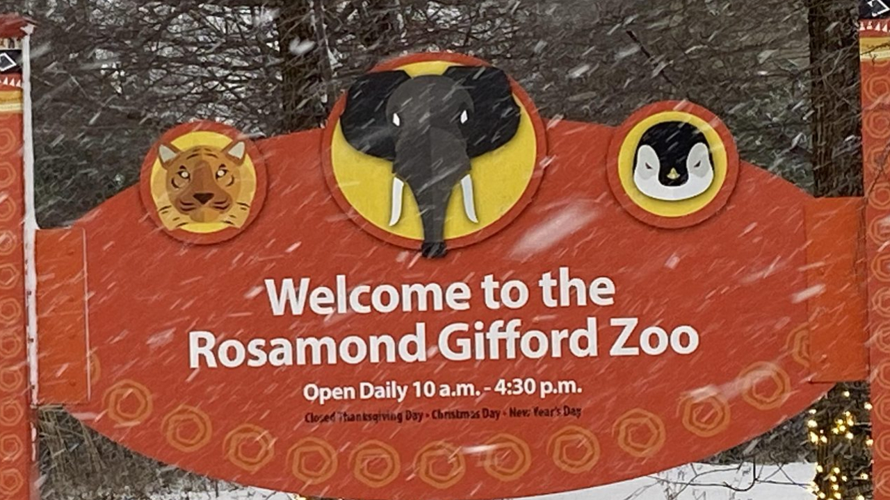 The Rosamond Gifford Zoo welcome sign