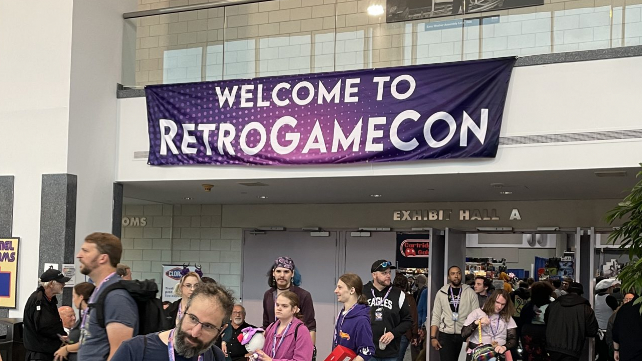 People mill about the Oncenter attending the RetroGameCon.