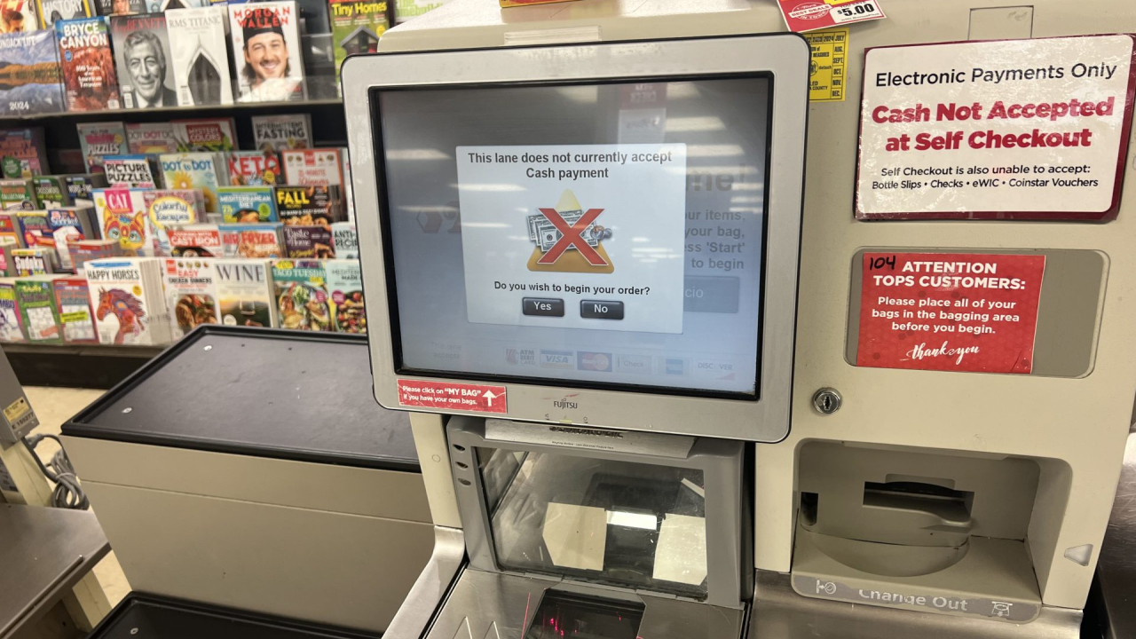 Self-checkout machine