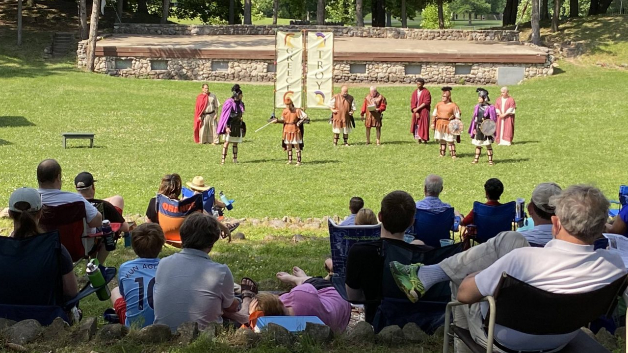 cast of Troilus and Cressida in Thornden Park