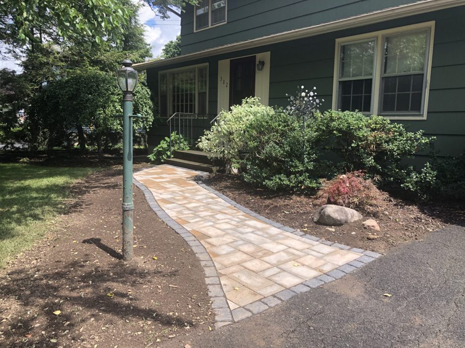 Carolyn Pardee's new front patio installed by Swimm Landscaping.