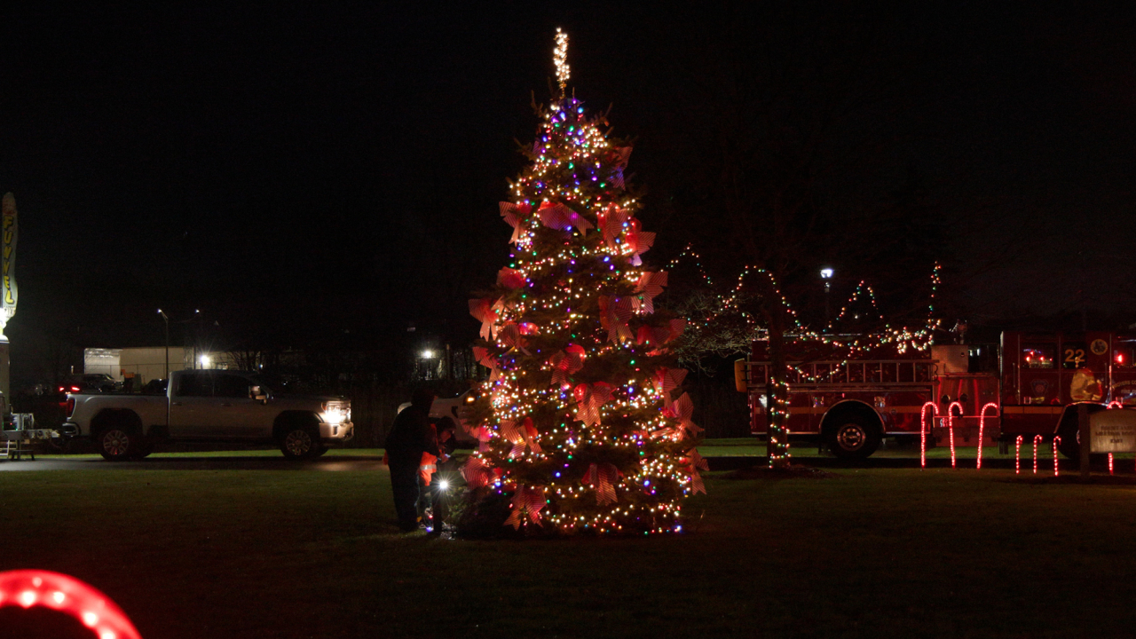 The Clay Town Tree Lighting celebration is a yearly tradition for the town and surrounding community. (2023 photo by Dylan Chagnon)